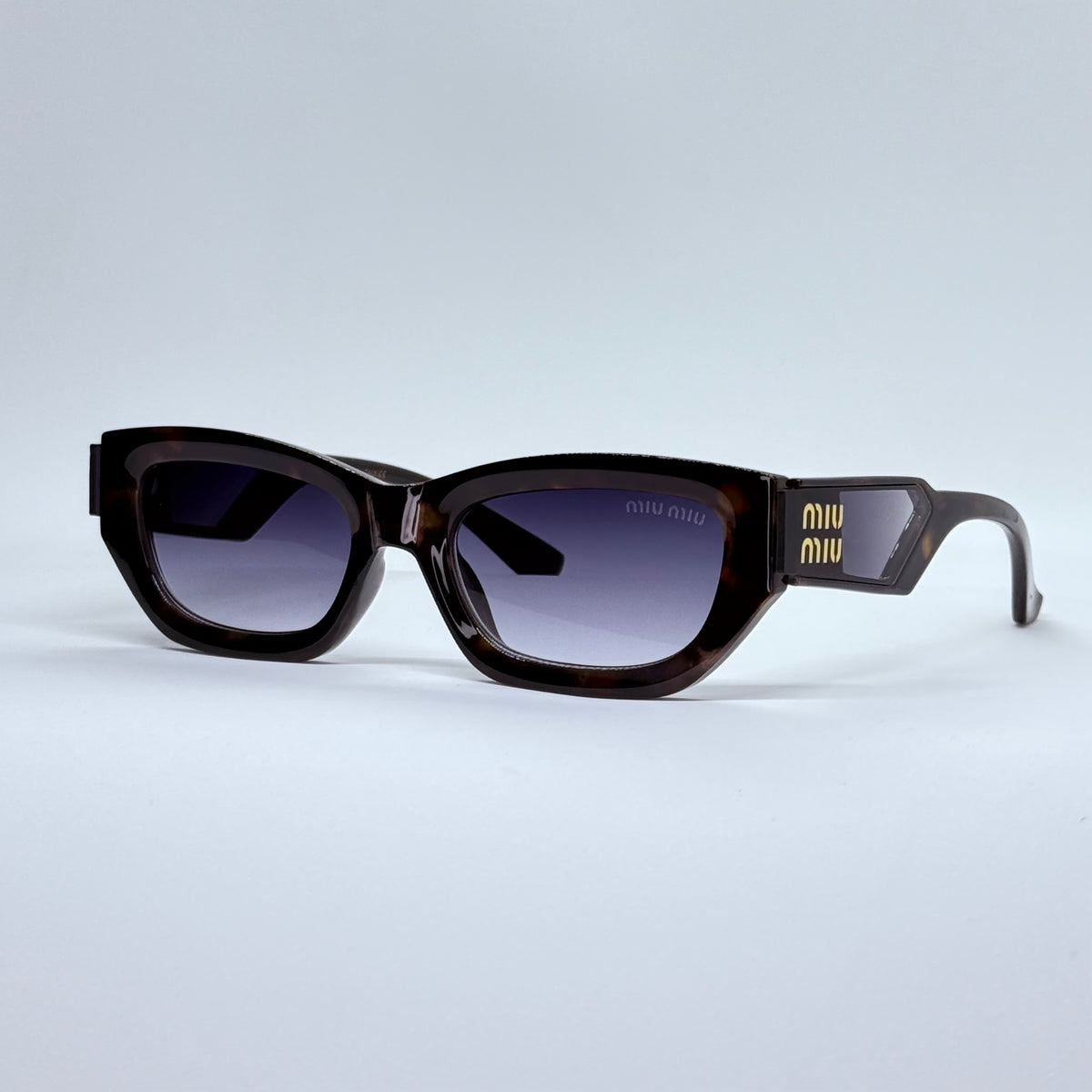 Cat Eye Glamour |47| إطار بتفاصيل ذهبية مميزة