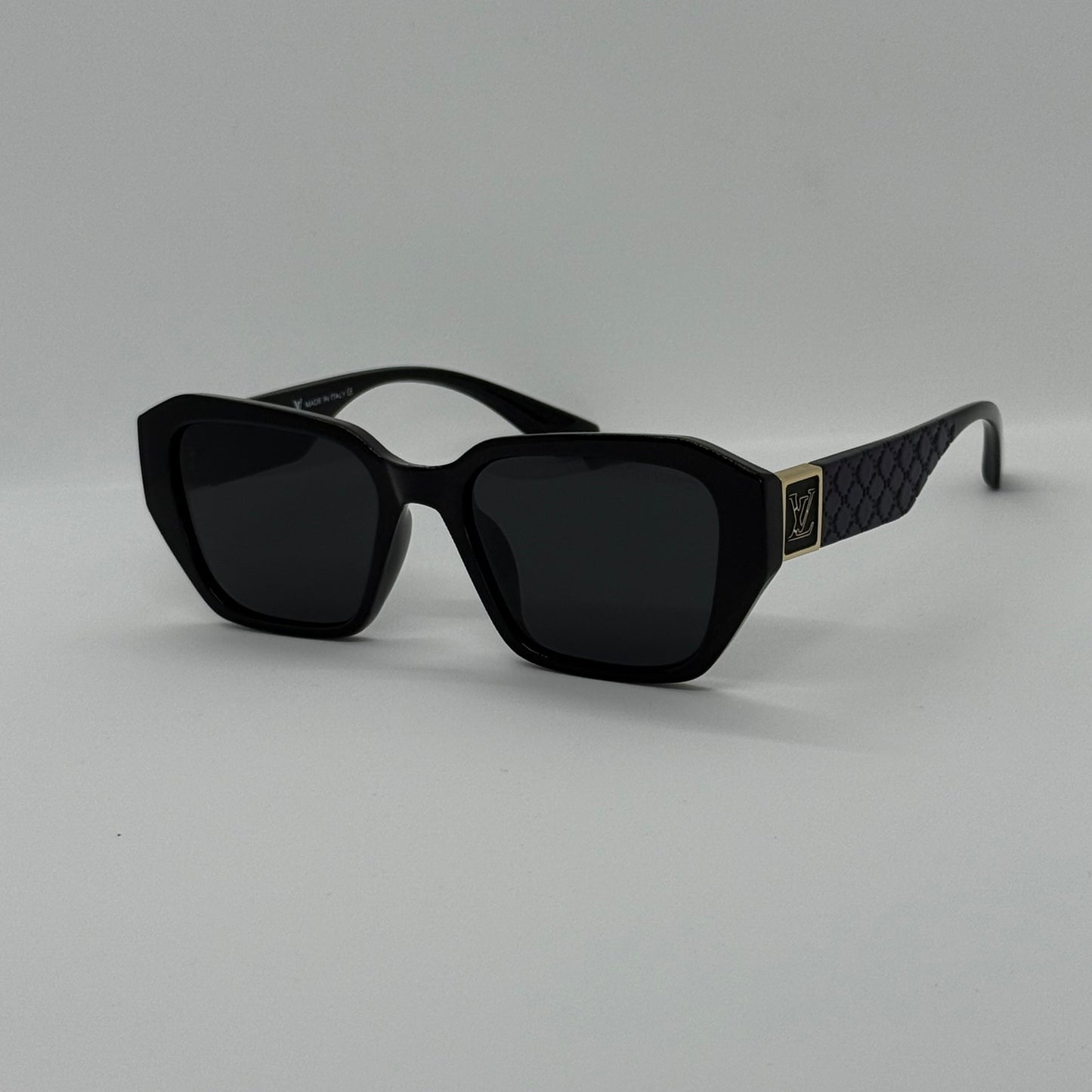 L-V__ Sunglasses __ 001 __