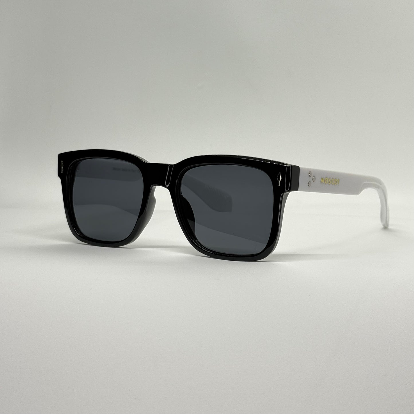 UV400 Square Classic Signature |45| نظارة شمسية مربع فاخرة