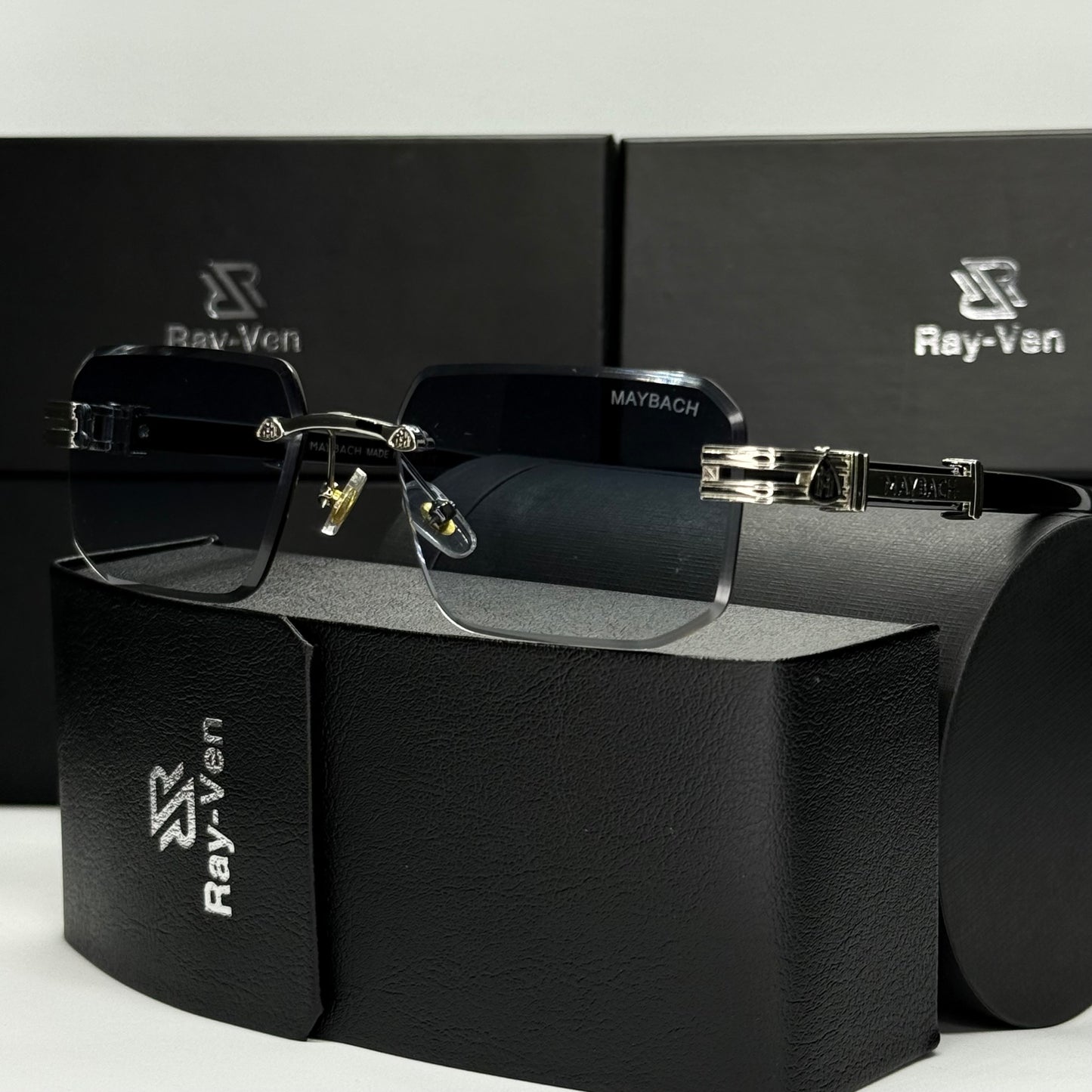 Rimless Luxury M-Emblem | عدسات متدرجة UV400  |42| نظارة شمسية بدون إطار فاخرة