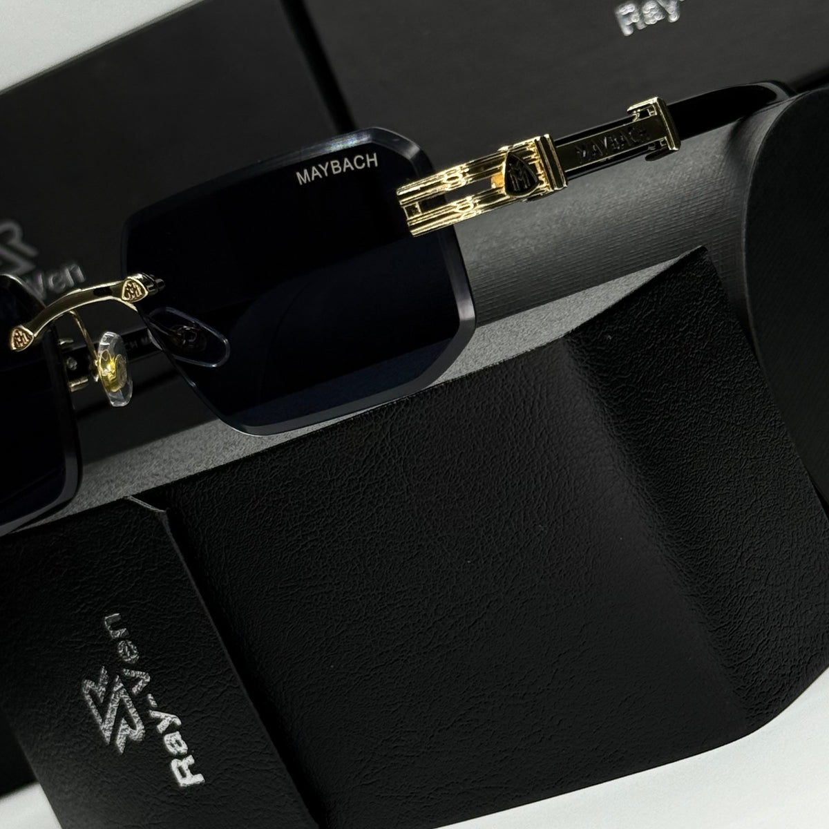 Rimless Luxury M-Emblem | عدسات متدرجة UV400  |42| نظارة شمسية بدون إطار فاخرة