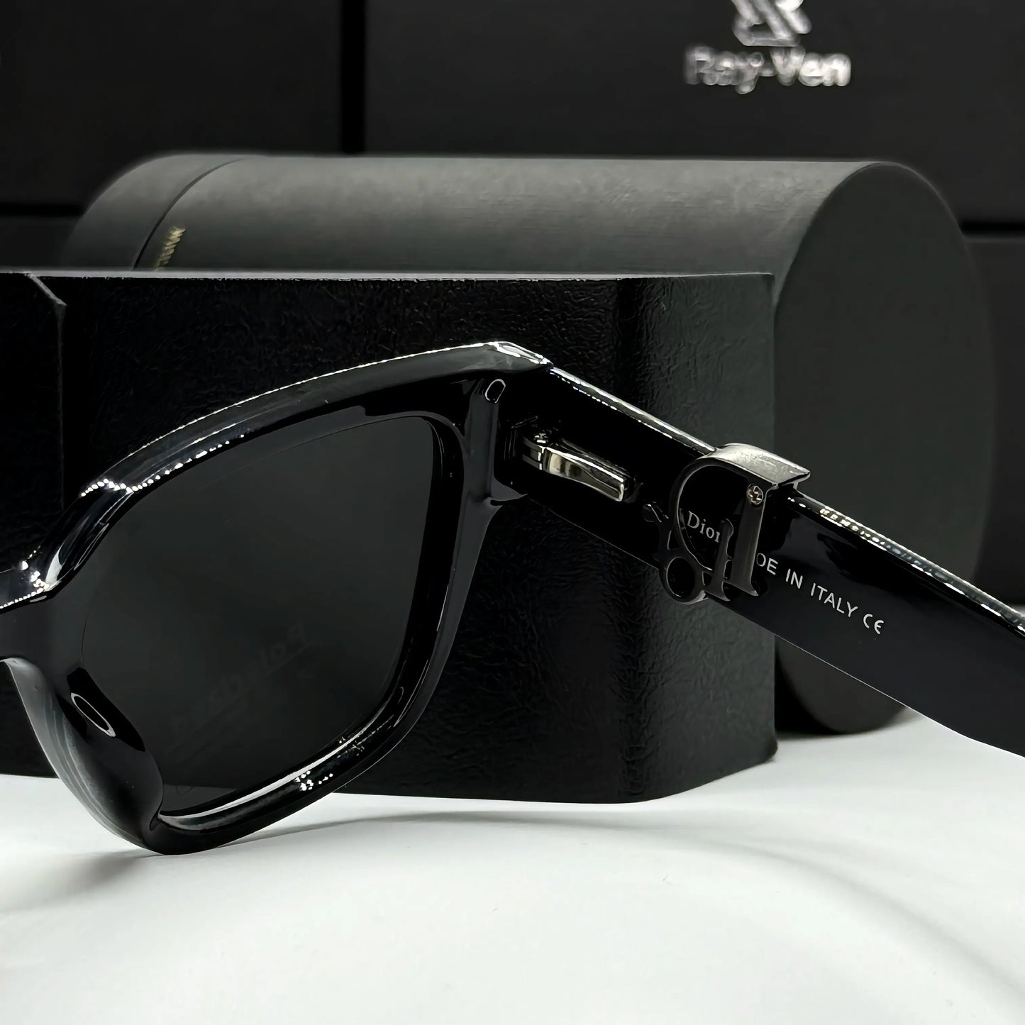 Polarized Acetate Elite | نظارة شمسية مربع فاخرة - عدسات مستقطبة UV400 - إطار أسيتات متين #34