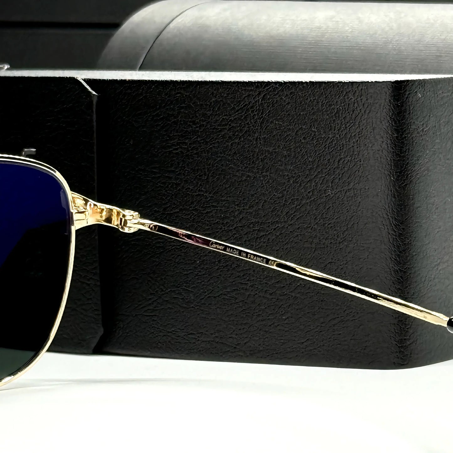 Premium Elite Collection | نظارة شمسية أفيتور فاخرة - إطار معدني مميز - عدسات UV400 مضادة للانعكاس #30