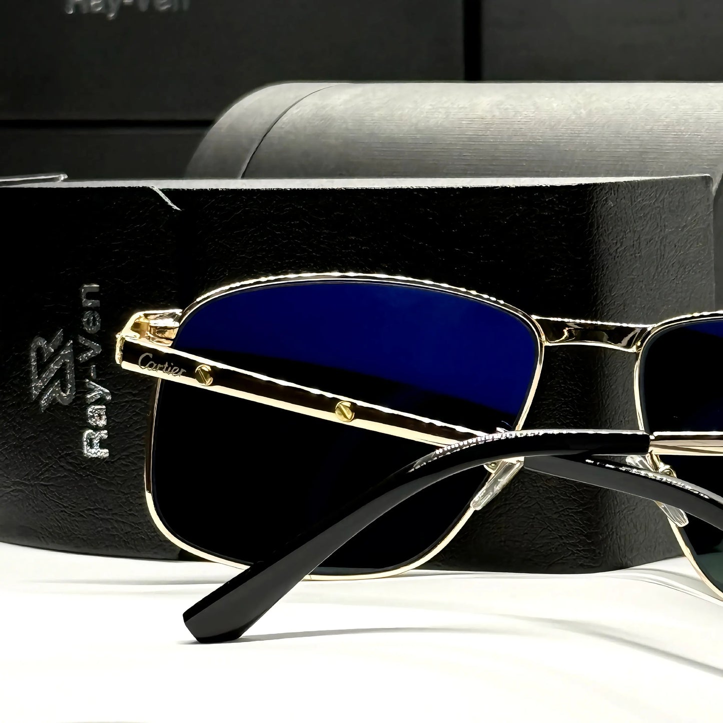 Signature Luxury Series | نظارة شمسية مربعة فاخرة - إطار معدني مميز - عدسات UV400 مضادة للانعكاس #31