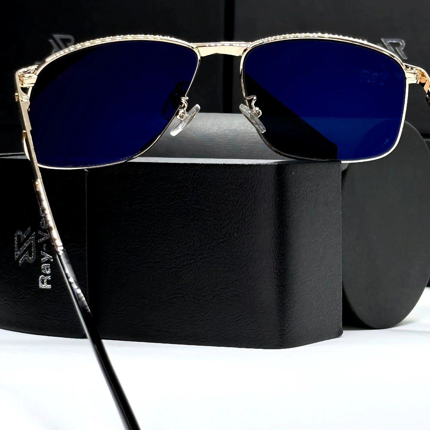 Signature Luxury Series | نظارة شمسية مربعة فاخرة - إطار معدني مميز - عدسات UV400 مضادة للانعكاس #31