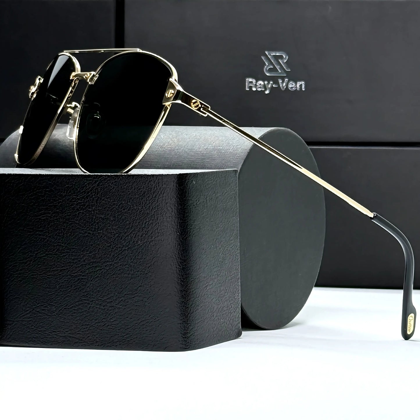 Premium Elite Collection | نظارة شمسية أفيتور فاخرة - إطار معدني مميز - عدسات UV400 مضادة للانعكاس #30
