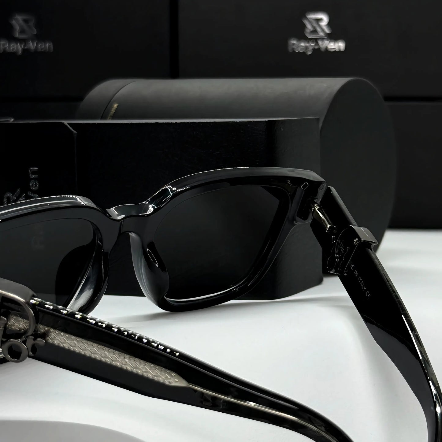 Polarized Acetate Elite | نظارة شمسية مربع فاخرة - عدسات مستقطبة UV400 - إطار أسيتات متين #34